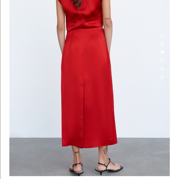 NWT Zara satin effect skirt - Picture 2 of 6